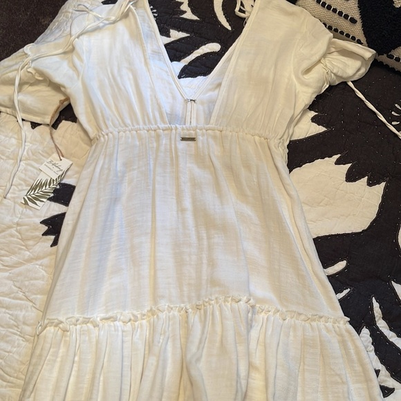 Billabong x Sincerely Jules Lovers Wish Dress - Picture 6 of 6